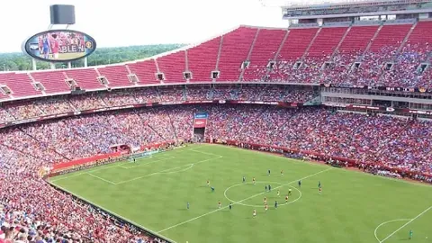 趙睿激烈冲突裁判恐遭严惩，三场禁赛及十万以上罚款在所难免。