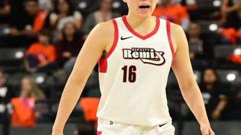 津门虎连败引发热议专家解读：保级压力增大，进攻乏力是关键